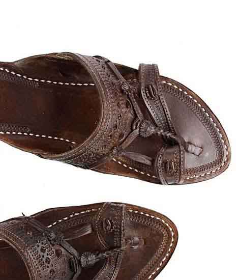 Old-Fashioned Dark Brown Punching And Embossing Kolhapuri Chappal For Men