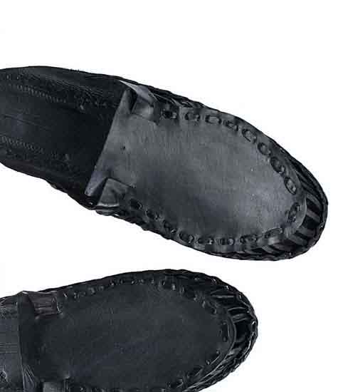 Breathtaking Black Kolhapuri Half Shoe