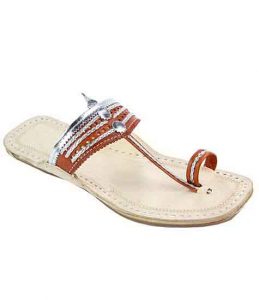 Awesome Look Tan And Silver Flat Heel Ladies Kolhapuri Chappal