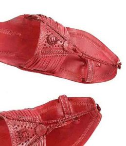 Royal Look Cherry Red Fourteen Laces Designer’S Kolhapuri Chappal