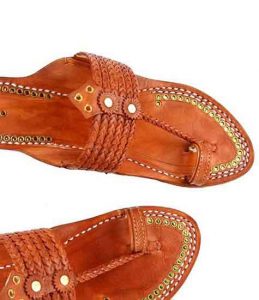 Outstanding Designer’S Six Braided Tan Color Golden Rivets Ladies Kolhapuri Chappal