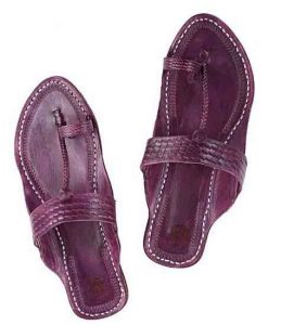 Calm Look Purple Embossing Design Ladies Chappal