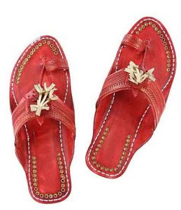 Designer’S Royal Look Cherry Red Fine Braids Flat Heel Ladies Kolhapuri Chappal