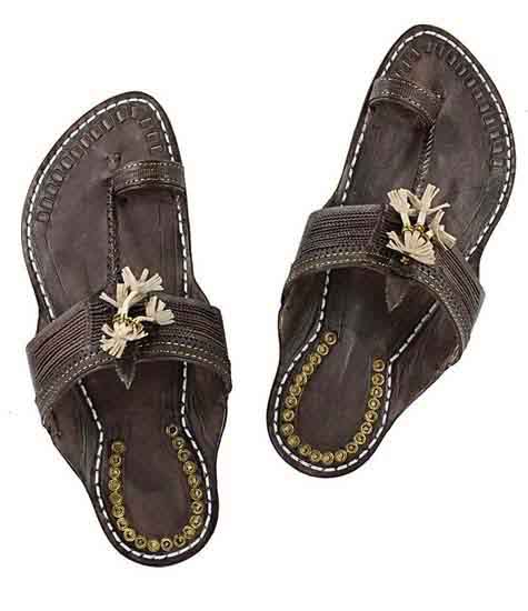 Good-Looking Dark Brown Kapshi Shape Designer’S Kolhapuri Chappal For Women