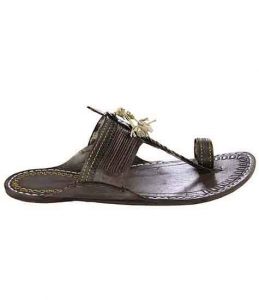 Good-Looking Dark Brown Kapshi Shape Designer’S Kolhapuri Chappal For Women