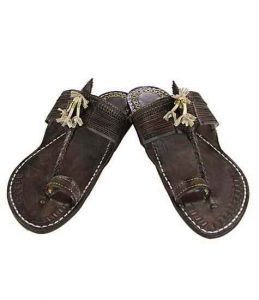 Good-Looking Dark Brown Kapshi Shape Designer’S Kolhapuri Chappal For Women