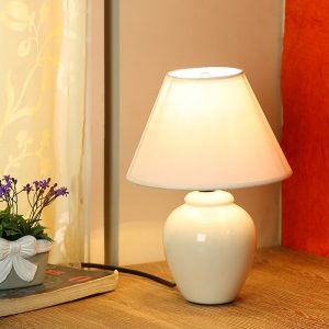 Urban Taste White Glazed Ceramic Table Lamp