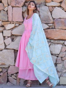 Pink Ethnic Gher Pleated Kurta Plazzo And Dupatta