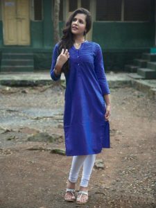 Fashionable Plain Blue Color Kurti In Cotton Fabric