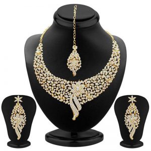 Fashionable Sleek Gold Plated Ad Stone Necklace Set