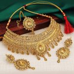Attractive Choker Gold Plated Necklace Set For Women