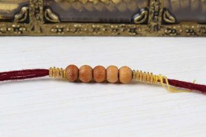 Simple Jardosi Rakhi Thread