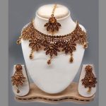 Gold Colour Bridal Wedding Jewellery Alloy And Copper Necklace Sets for Women