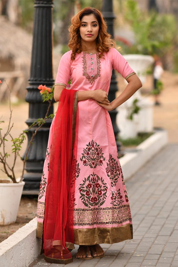 Hand Painted Chanderi Silk Gown in Peach : TBA87