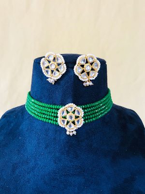 Lightweight Green Beads Necklace
