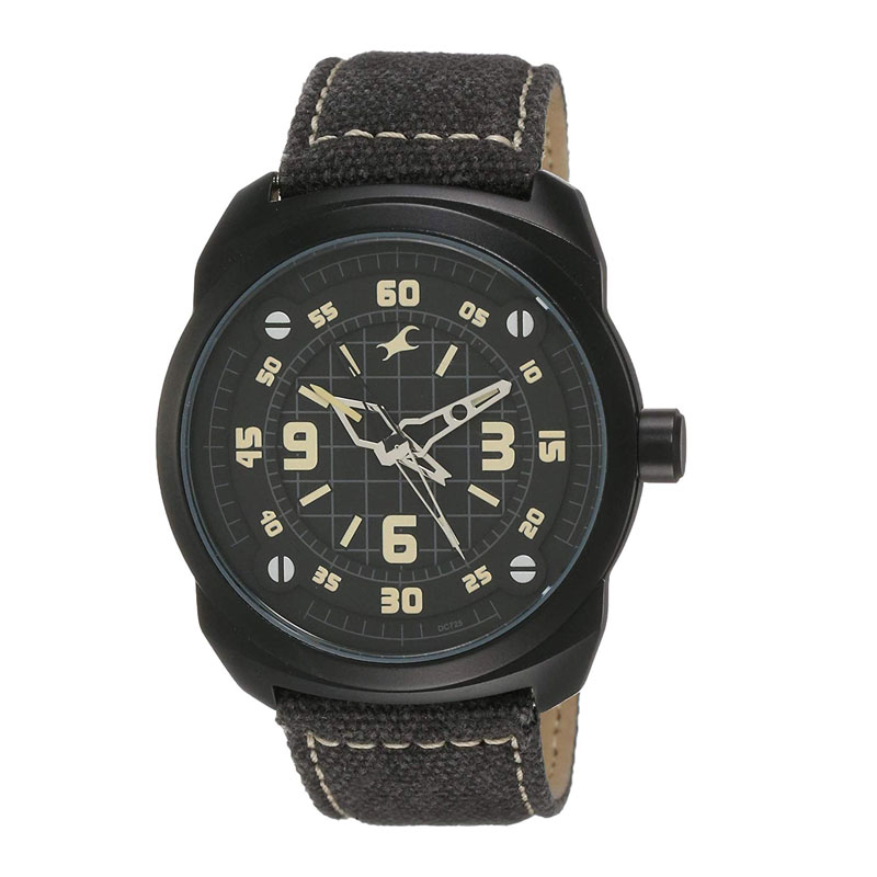 Fastrack explorer analog best sale watch