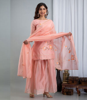 Zubeida Chanderi Hand Painted Peach kurta sharara and dupatta Set