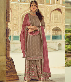 Beige Georgette Pakistani Salwar Kameez
