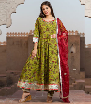 Green Kalamkari Printed Kurta Dupatta Set