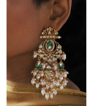 White And Green Takkar Pan Chandiler Jhumka