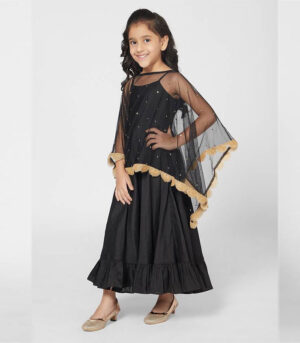 Stunning Black Sleeveless Party Gown For Girls